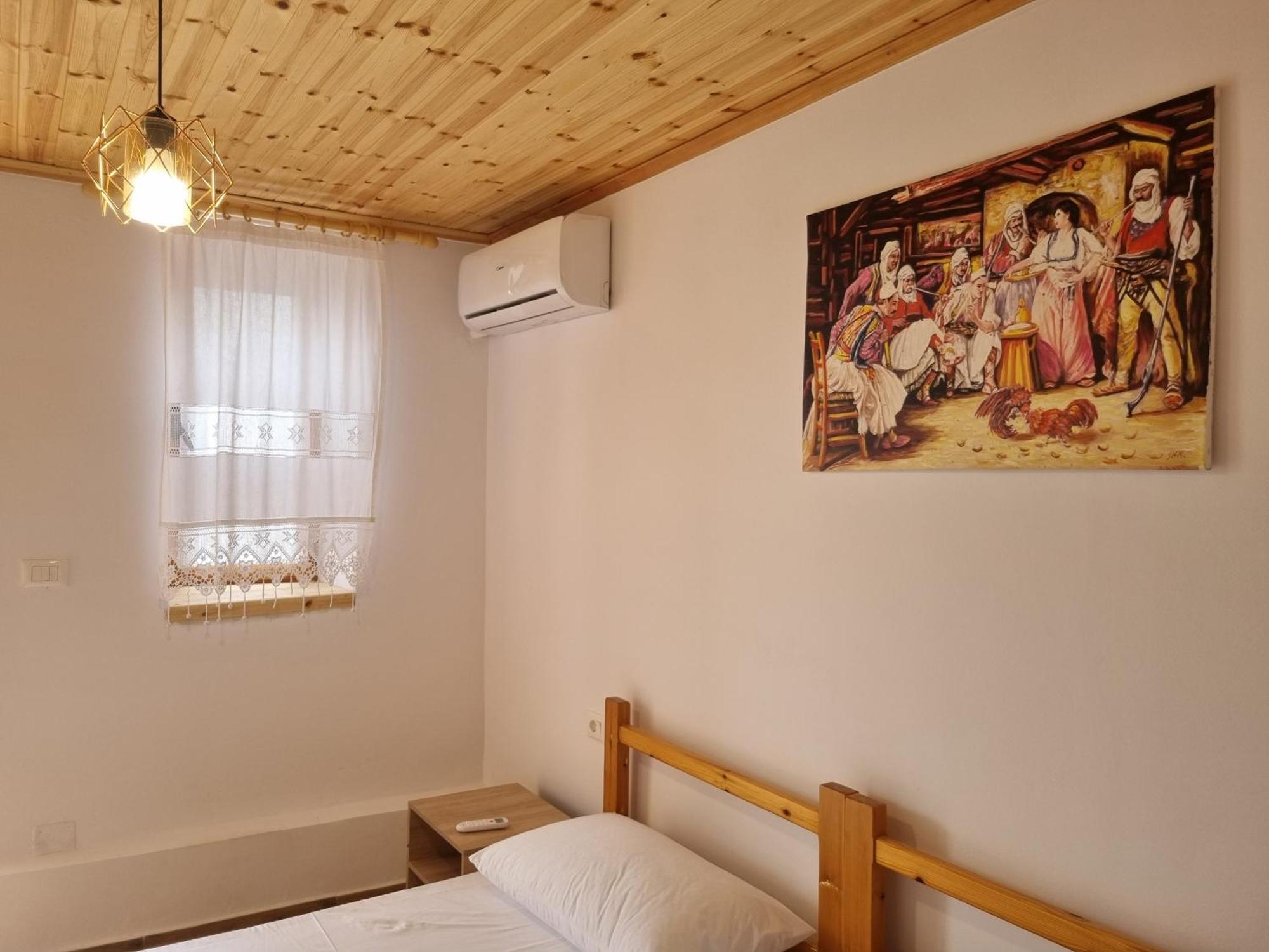 לינה וארוחת בוקר Gjirokastër Tony'S Terrace מראה חיצוני תמונה