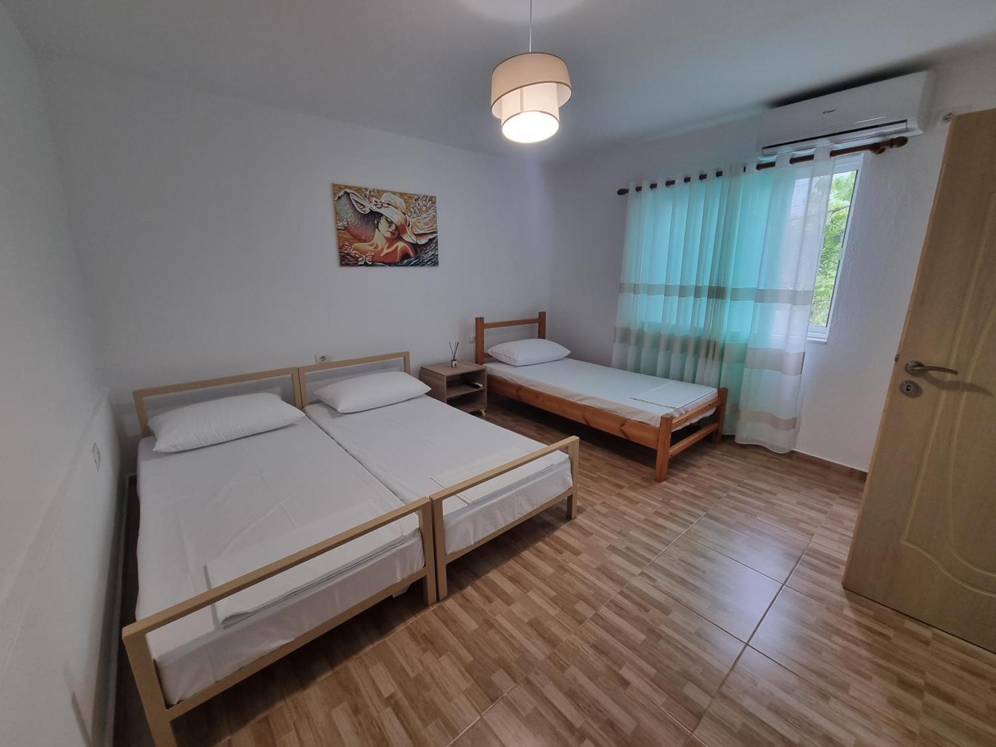 לינה וארוחת בוקר Gjirokastër Tony'S Terrace מראה חיצוני תמונה